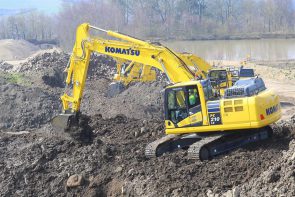 Komatsu crawler excavator